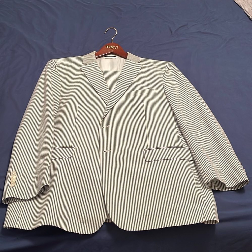 Men’s suit jacket & pants